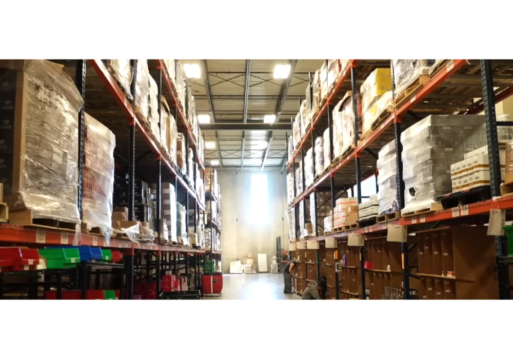 Supply Chain vs Logistics (Detailed Comparison 2026-27)